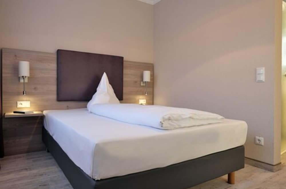 Business Single Room