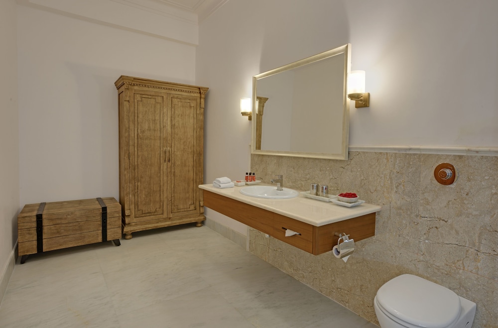 Plunge Pool Suite photo 2