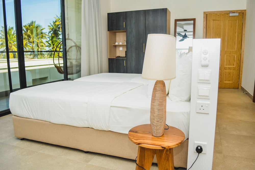 Superior Room, Sea View - Photo 8