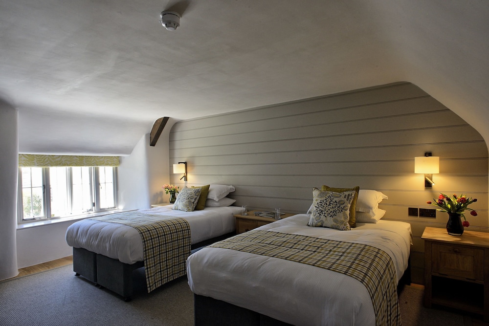 Superior Twin Room, Multiple Beds photo 1