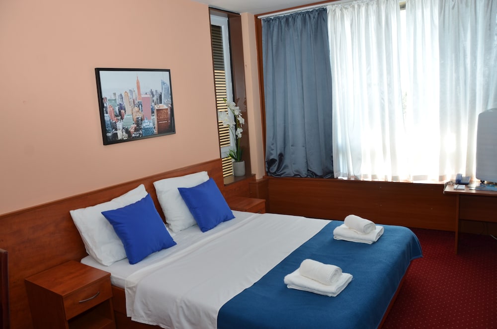 Romantic Suite photo 2