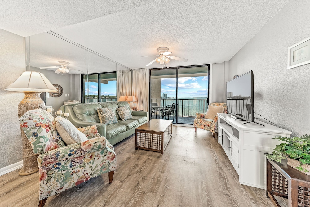Family Condo, Balcony, Beach View