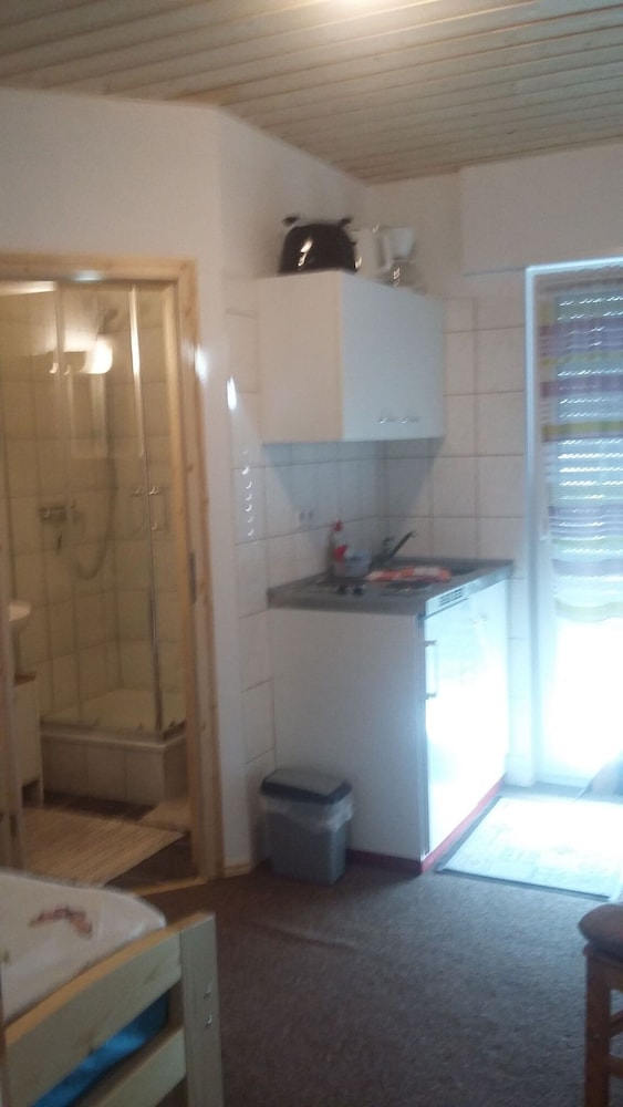 Single Room photo 3