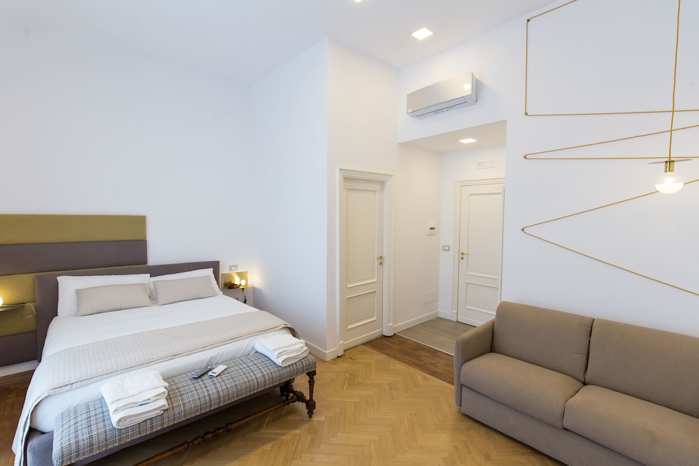 Exclusive Double Room, 1 Queen Bed with Sofa bed