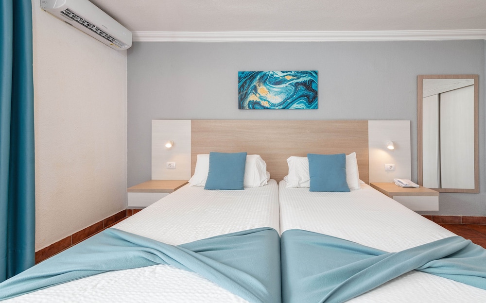 Double Room, Balcony (3 pax)