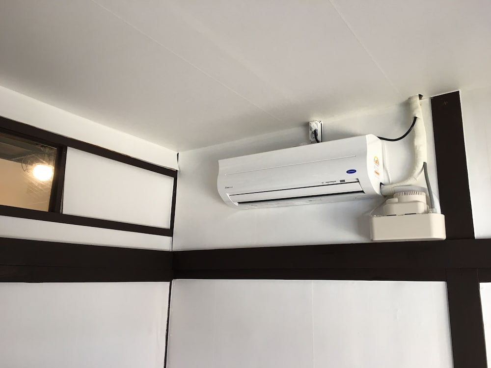 Room (3 Person Ondol Room) photo 2