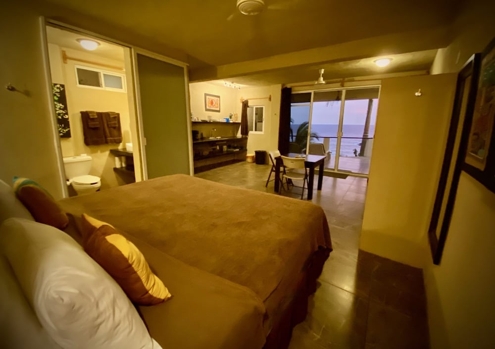 Comfort Suite, Ocean View, Oceanfront R4 photo 1