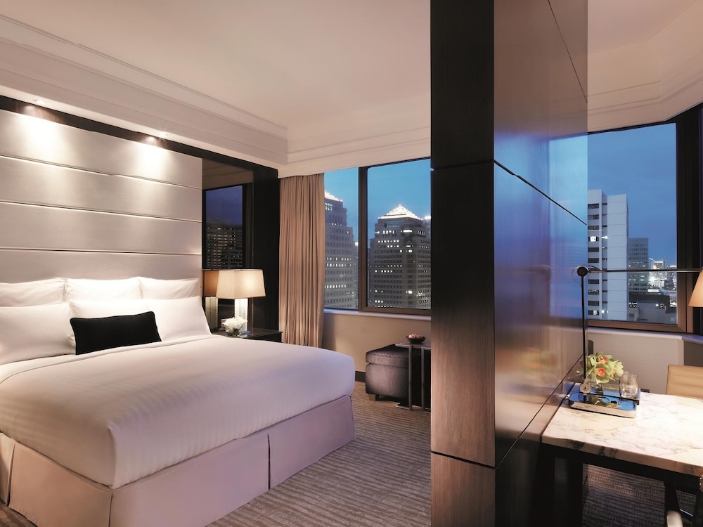 Executive Room, 1 King Bed Executive Room, 1 King Bed