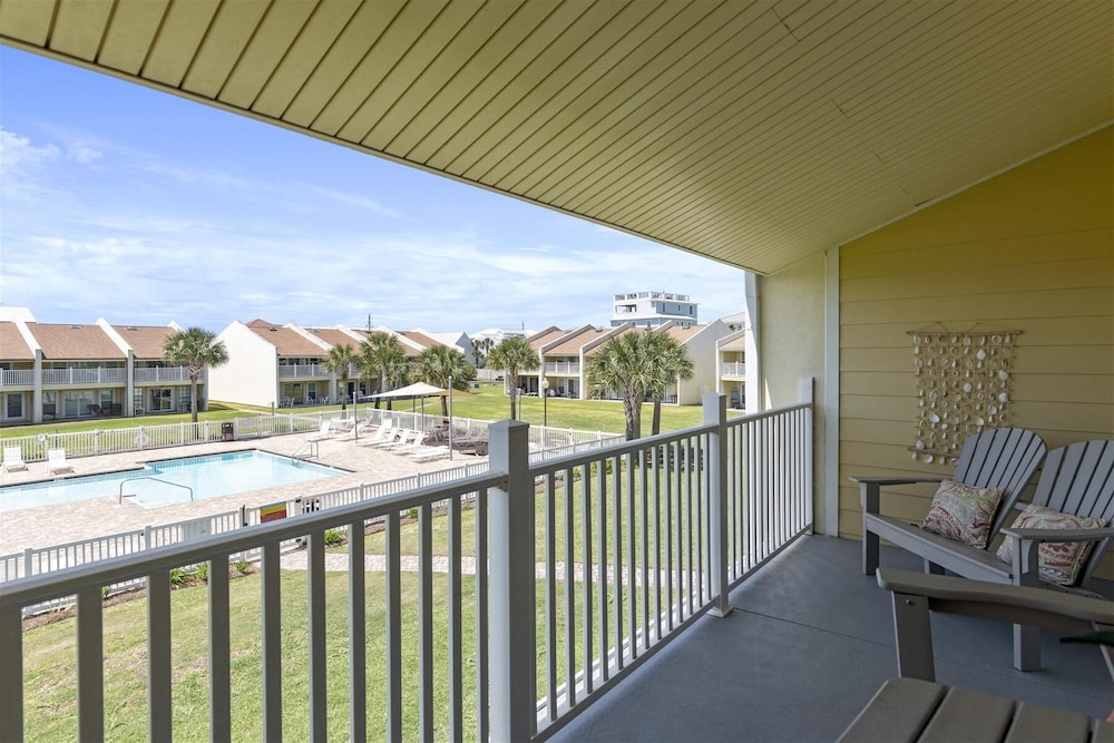 Condo, Multiple Beds (8 G Two Bedroom Condo) photo 2