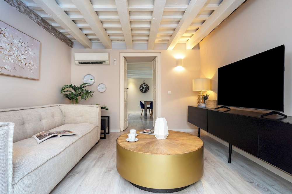 Apartment (3 Bedrooms)