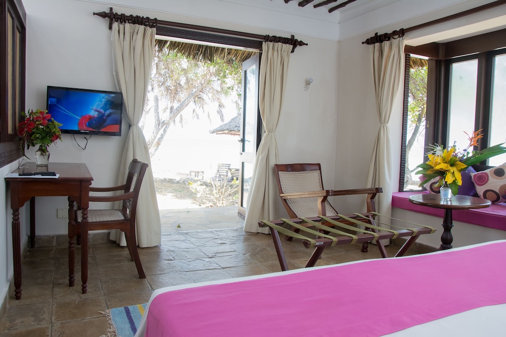 Sea View Room - Photo 4
