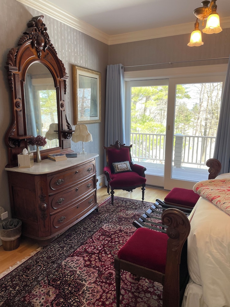 Double Room, Balcony, Lake View photo 2