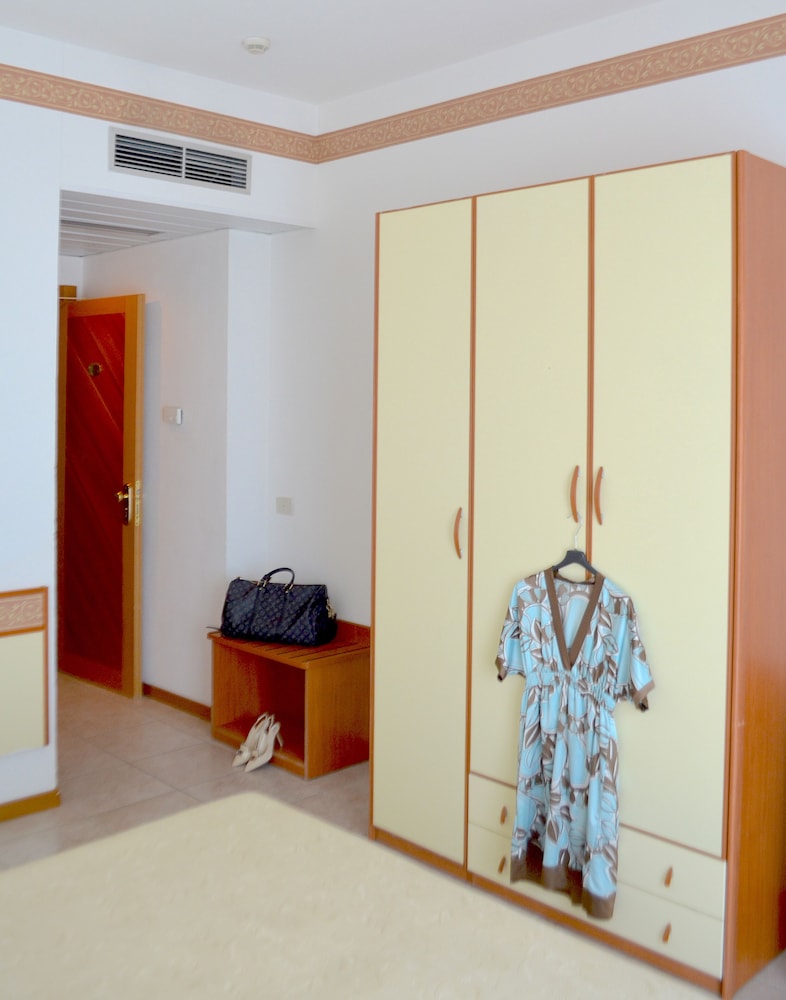 Standard Triple Room photo 2