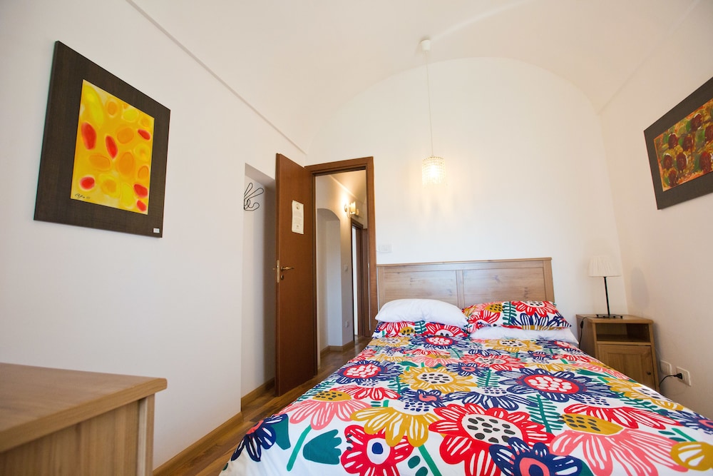 Standard Triple Room, Hill View photo 1