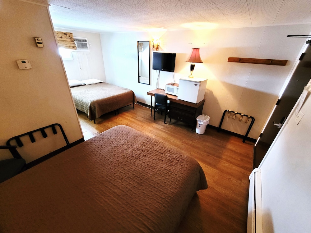 Basic Double Room photo 1