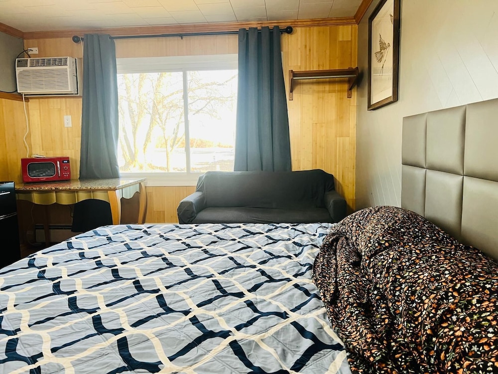 Room, 1 King Bed, Non Smoking