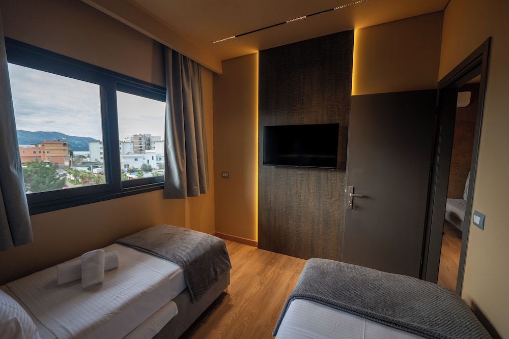 Deluxe Quadruple Room, Sea View