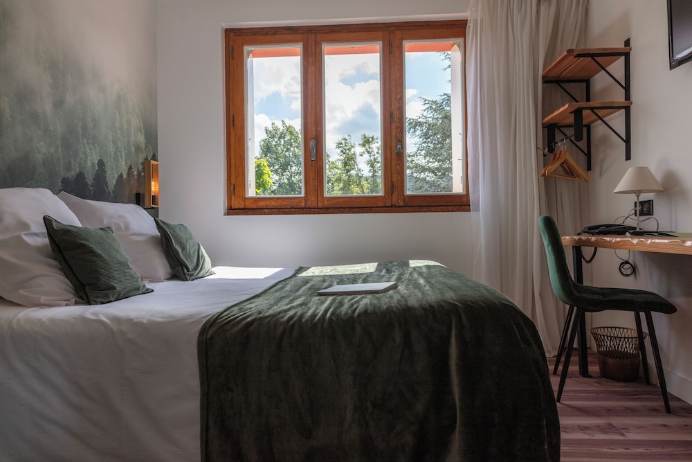 Classic Double Room (Essentiel)