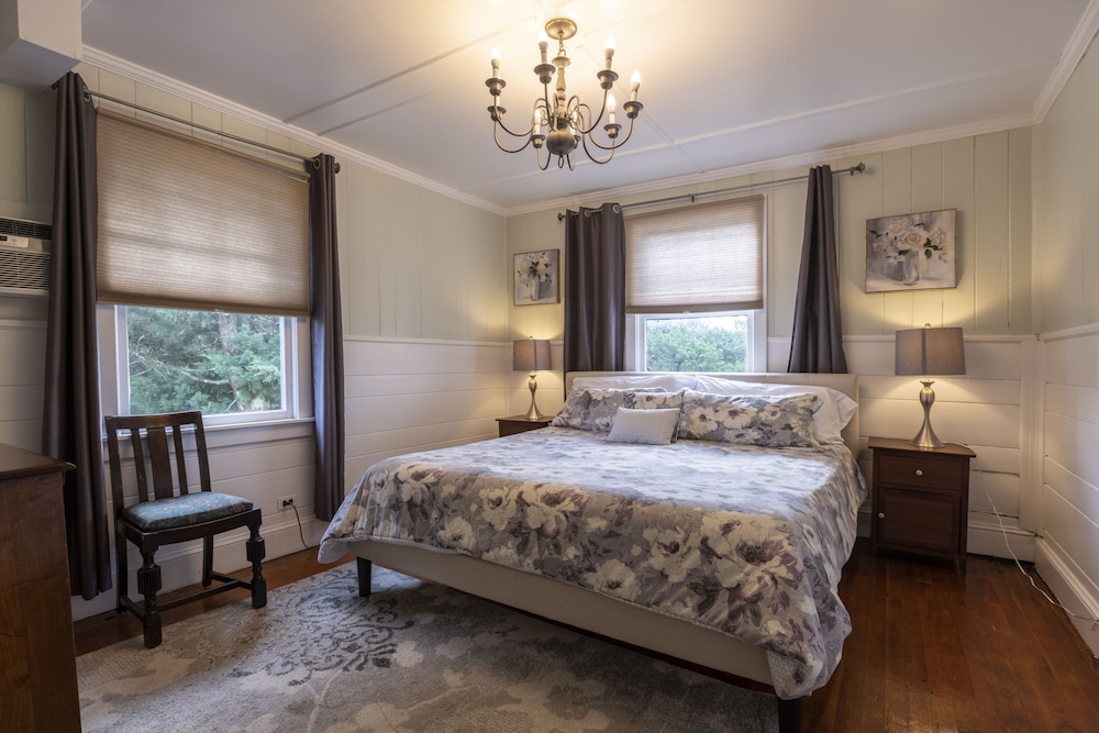 Room 9