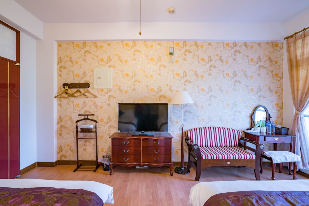 Quadruple Room, Mountain View photo 1