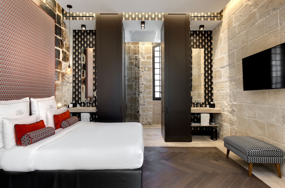 Deluxe Double Room, Accessible photo 3