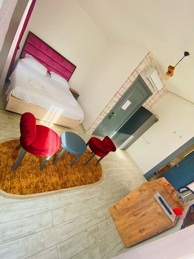 Economy Double Room - Photo 3
