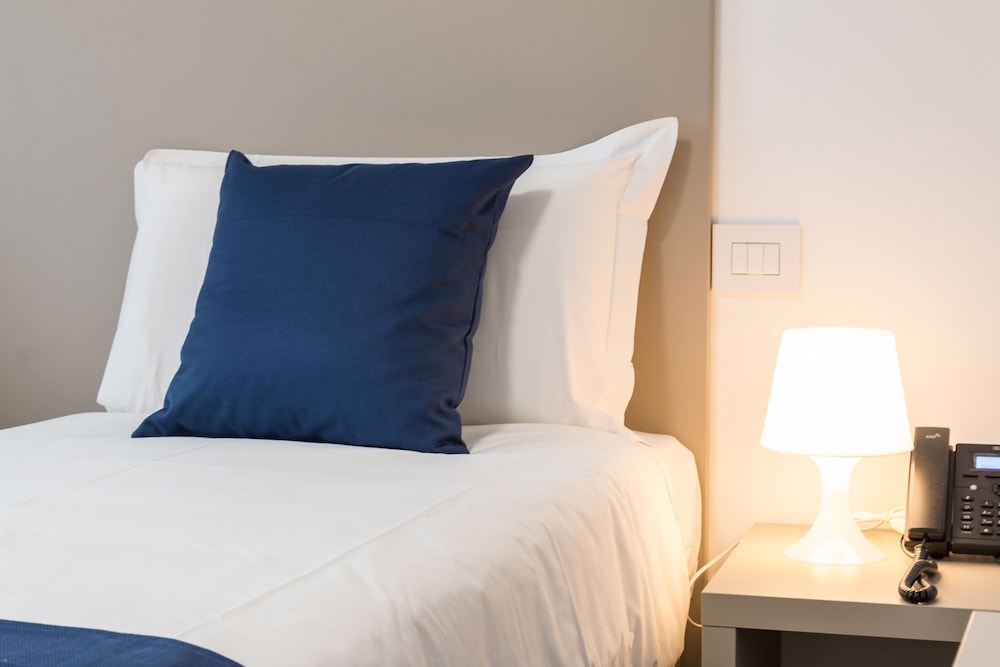 Comfort Double or Twin Room, Balcony - Photo 4