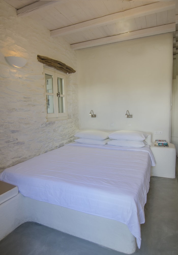 Traditional Double Room (Economy) - Photo 7