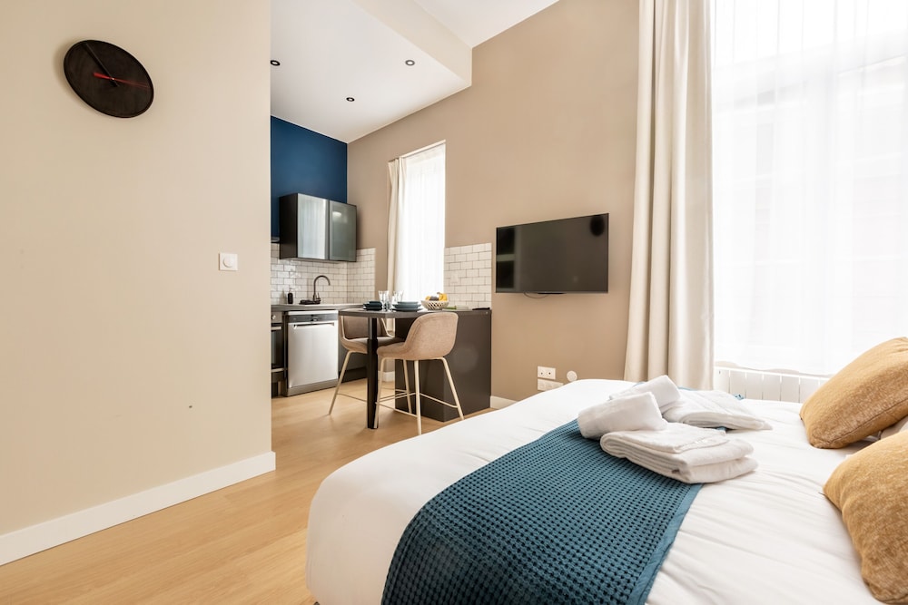 Standard Studio, Ensuite - Photo 1