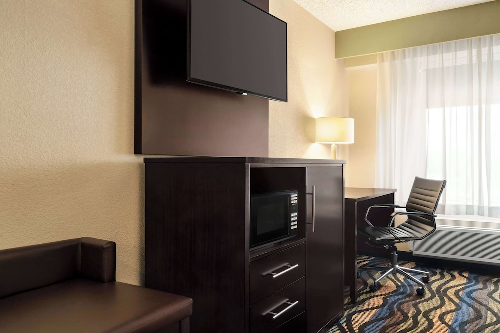 Suite, Non Smoking - Photo 3