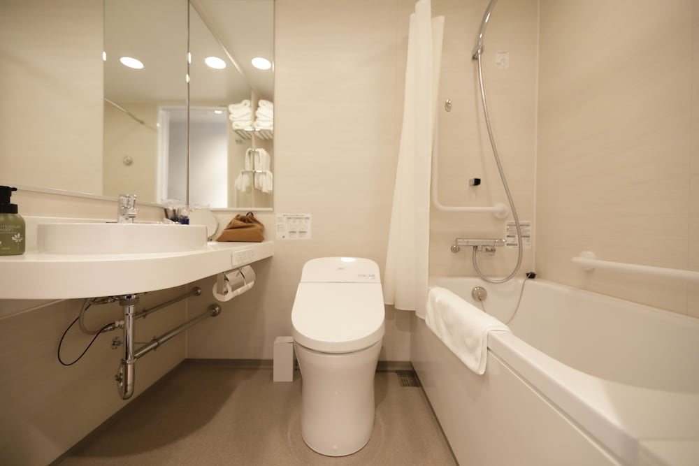 Superior Triple Room, Non Smoking - Photo 8