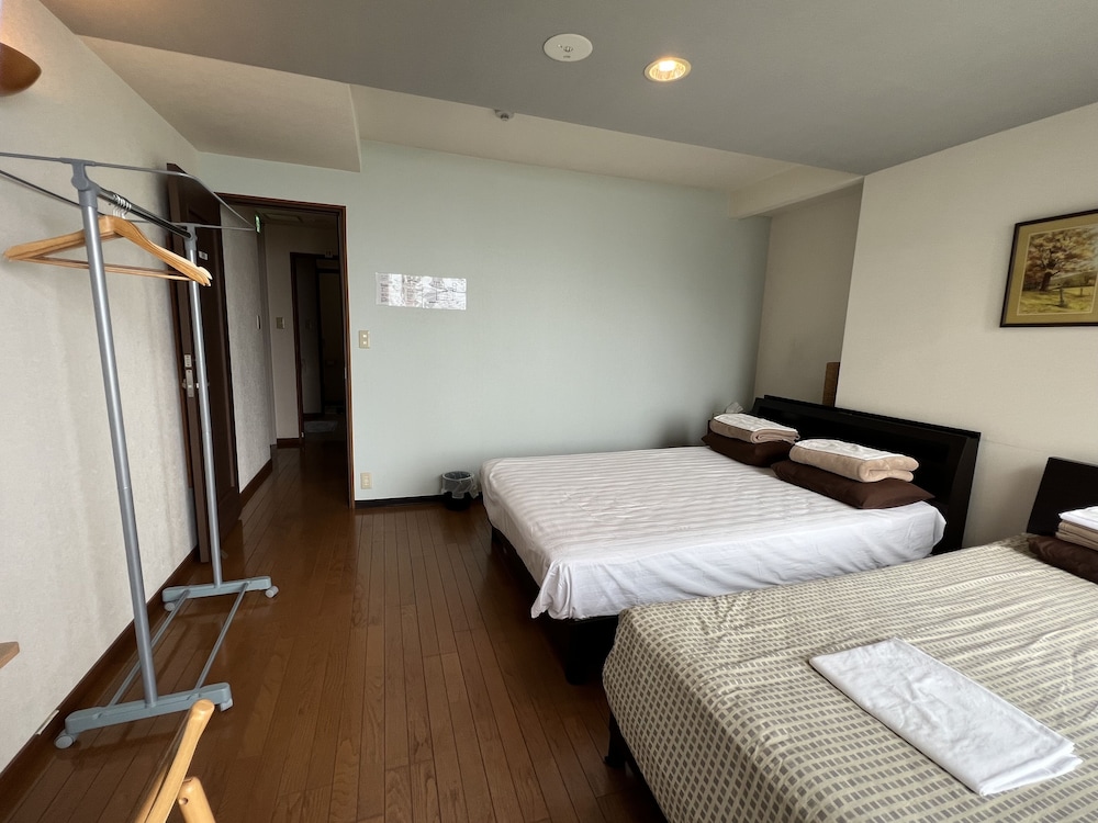 303 Private room with LCD TV, Western-style room, deluxe, private terrace, ocean view, Non-smoking photo 3