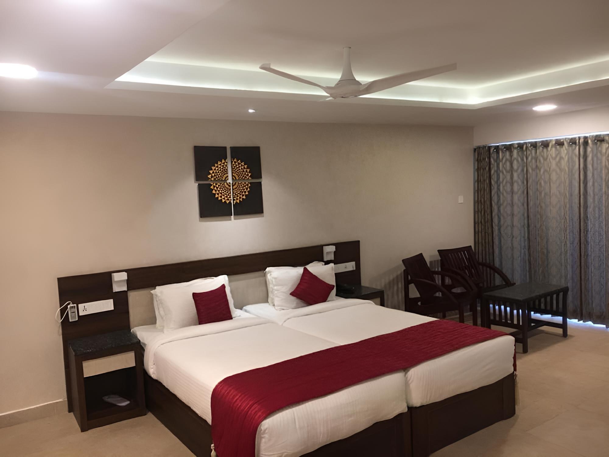 Executive Room - Photo 12
