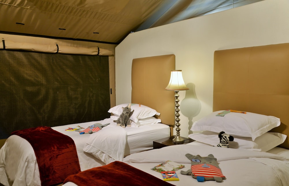 Family Tent, 2 Bedrooms - Photo 4