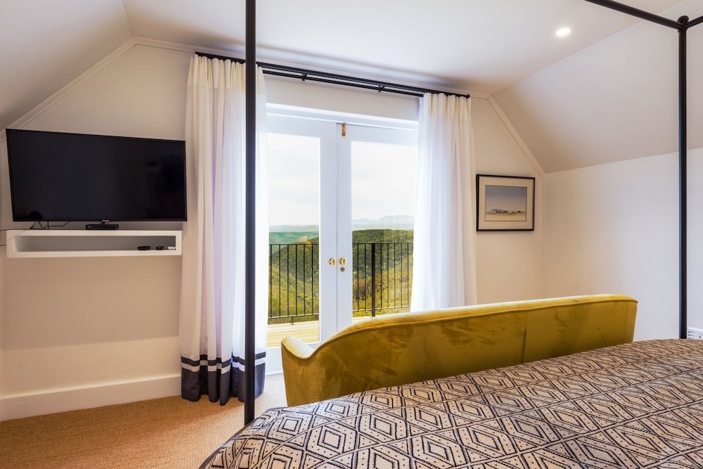 Luxury Double or Twin Room photo 3