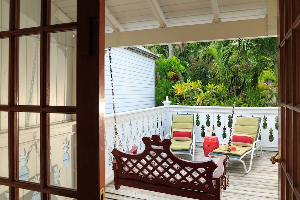 Banyan Tree Suite -- Adults Only photo 2