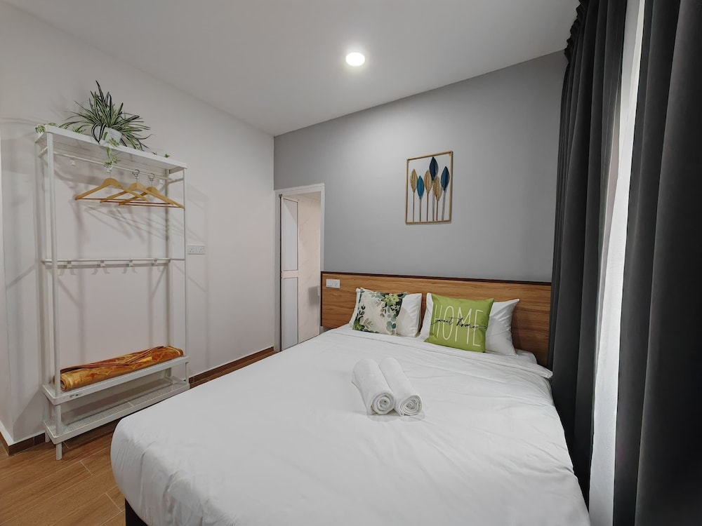 Premier Queen Room With Window