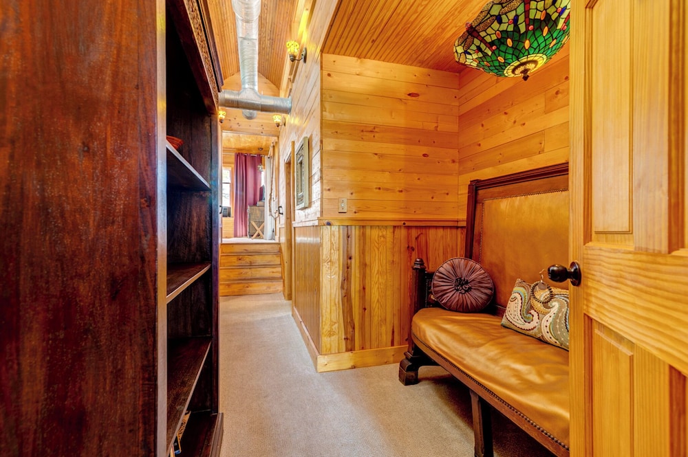 Standard Room, 1 Bedroom, Non Smoking (King's Tower Suite) photo 2