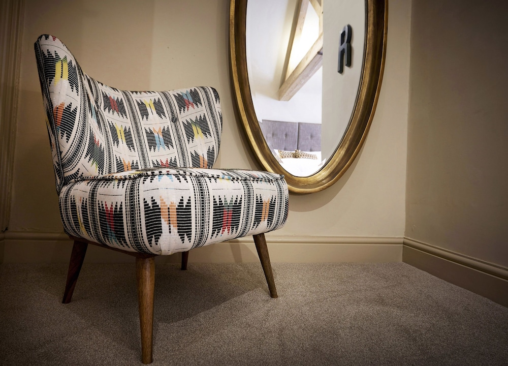 Family Room (Balfour Suite)