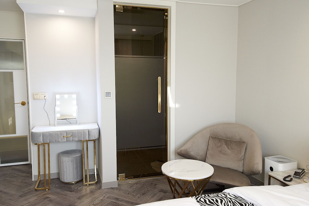 Deluxe Double Room - Photo 5