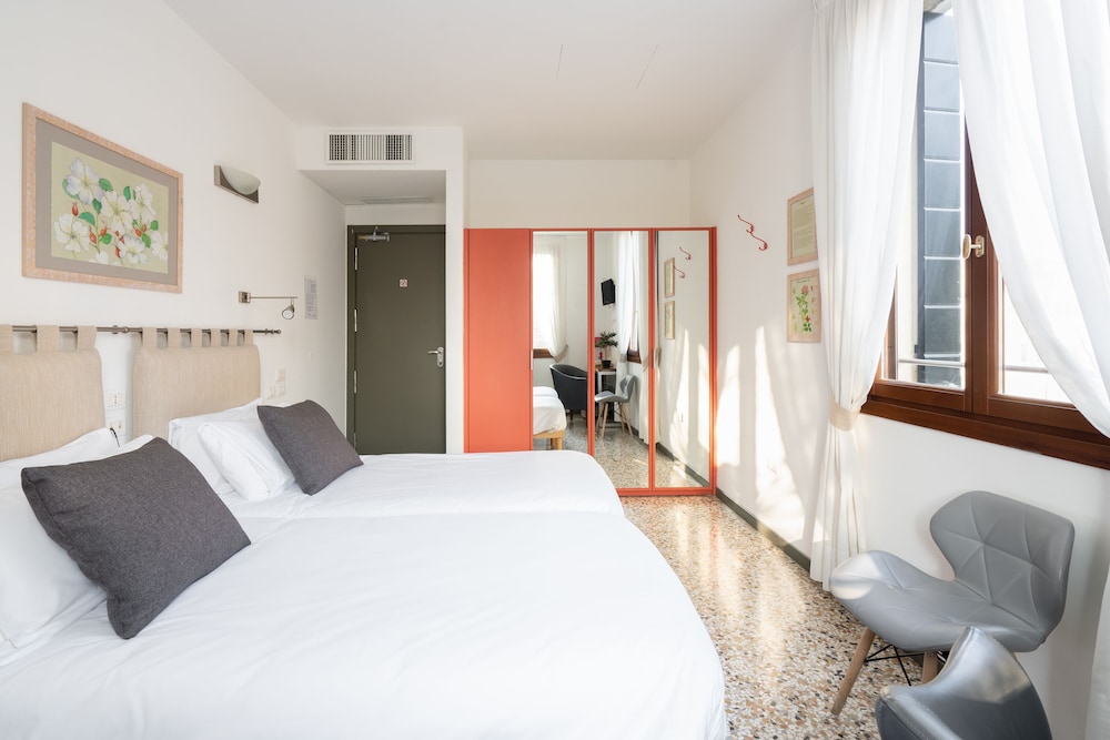 Classic Double Room, 1 Bedroom photo 1
