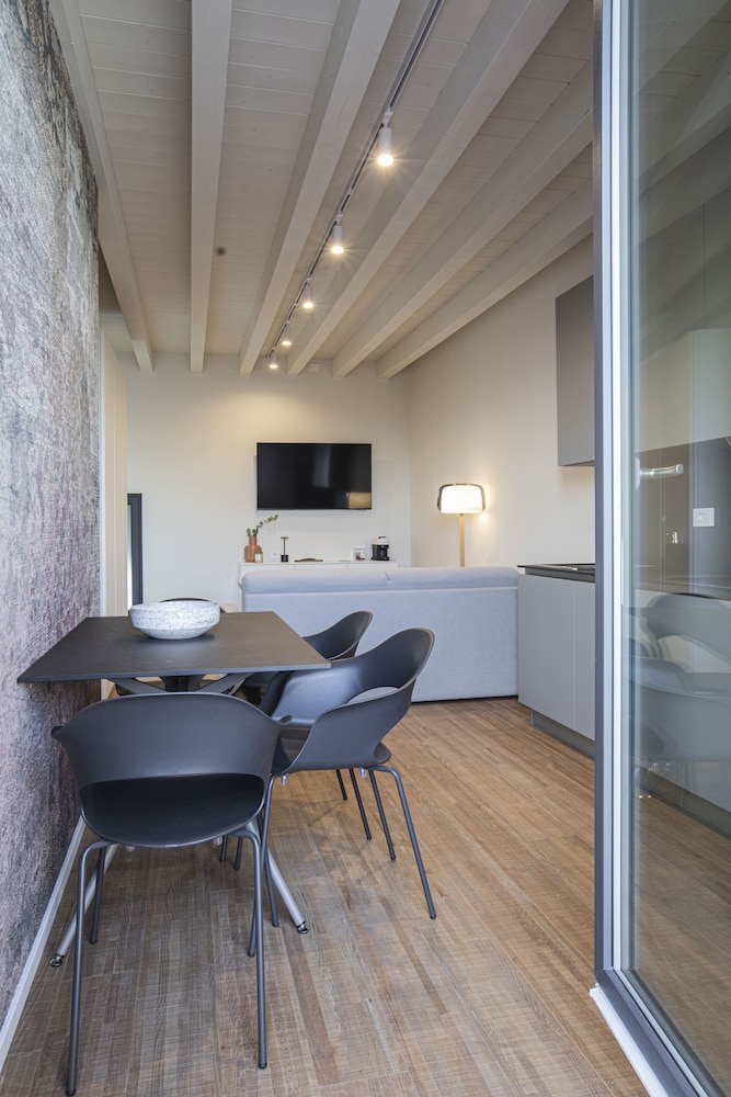 Superior Apartment photo 2