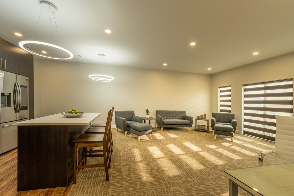 Suite, Multiple Beds, Non Smoking (Efficiency) - Photo 1