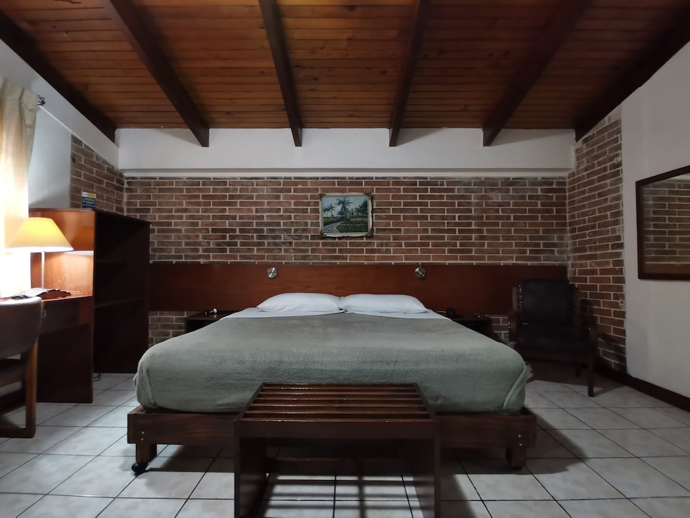 Suite Room
