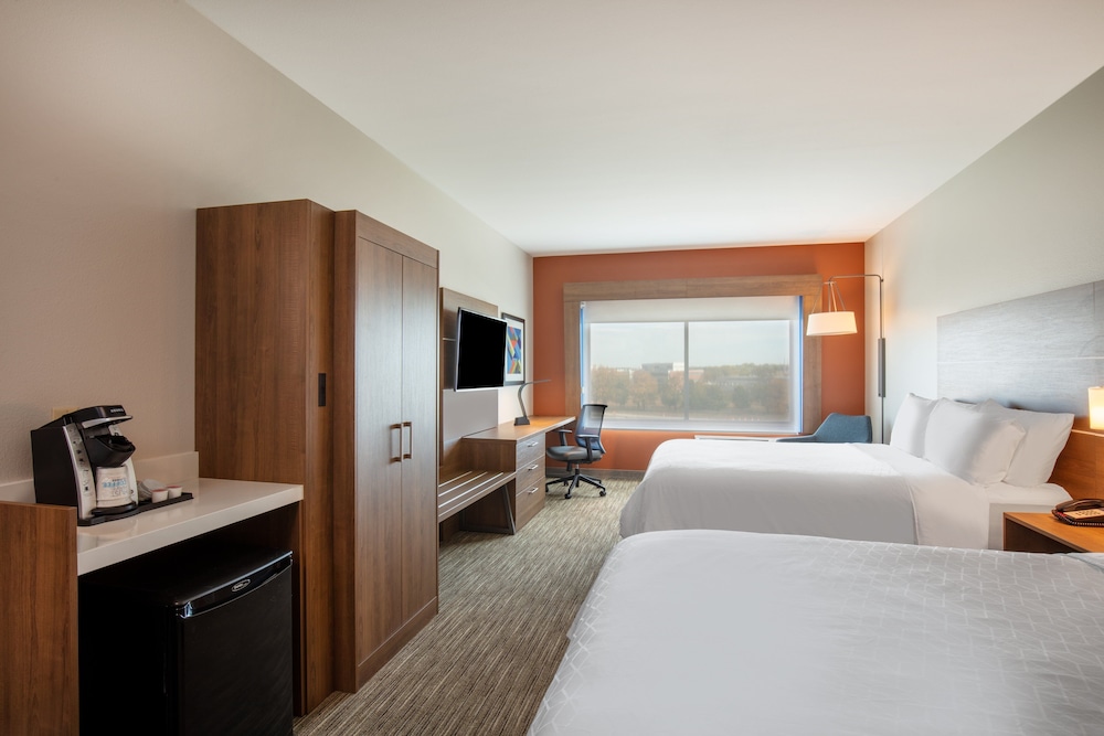 Room, 1 King Bed, Accessible (Comm, Mobility, Access Tub) - Photo 2