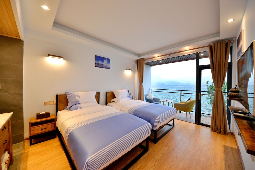 Deluxe Twin Room, Lake View