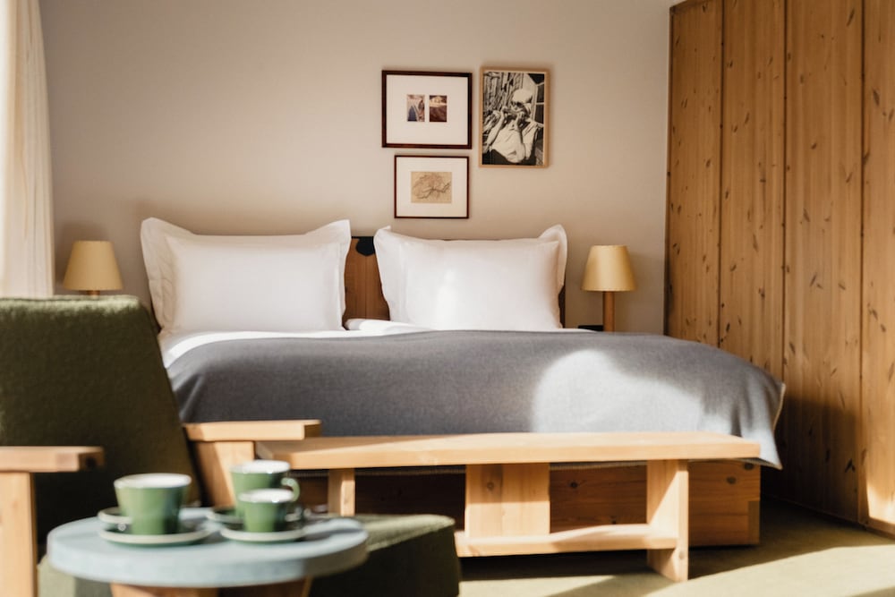 Suite, Garden View