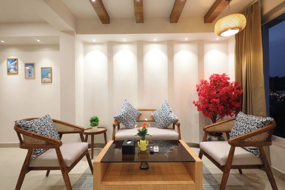 Studio Suite, 2 Bedrooms