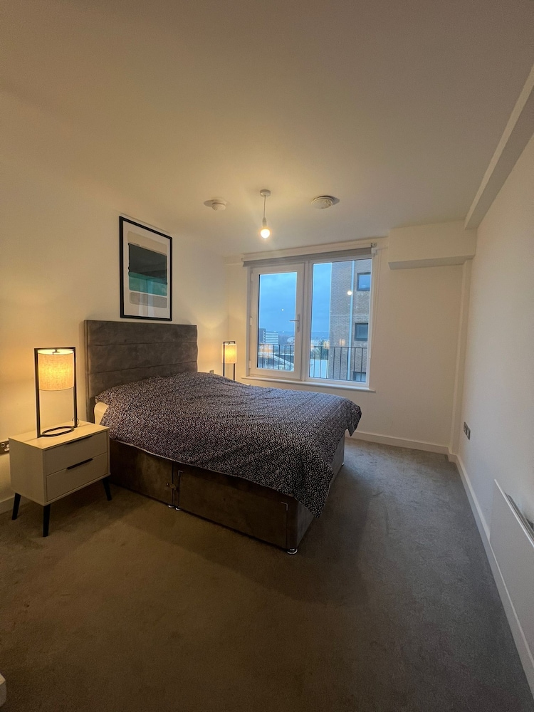 Apartment photo 2