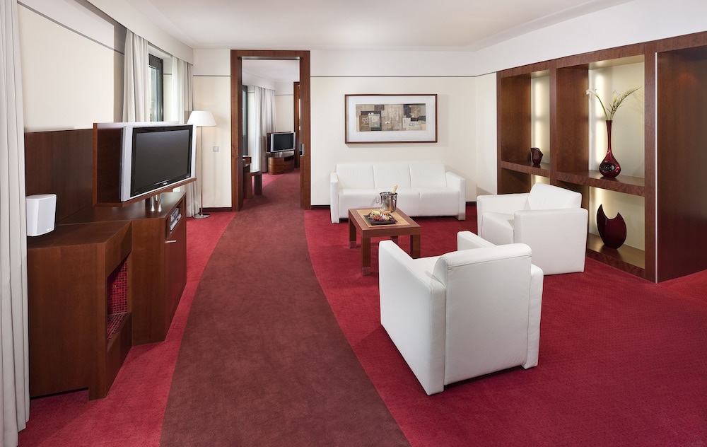 Panoramic Suite (The Level,Executive Lounge Access,2+2) - Photo 3